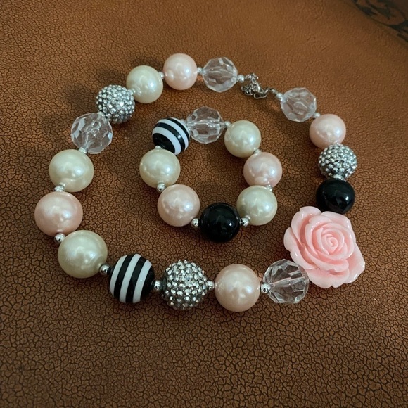 Necklace & Bracelet Stretch Fashion Acrylic Statement (#2) - Picture 2 of 7